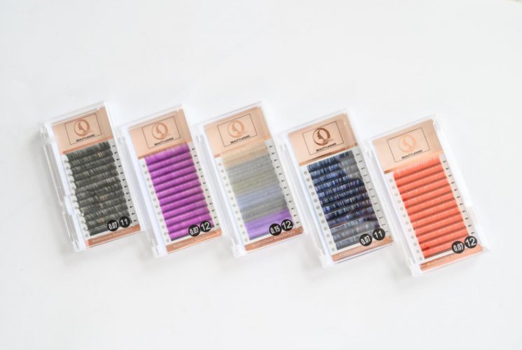 How do you choose the right lashes for your eyelash extension career？